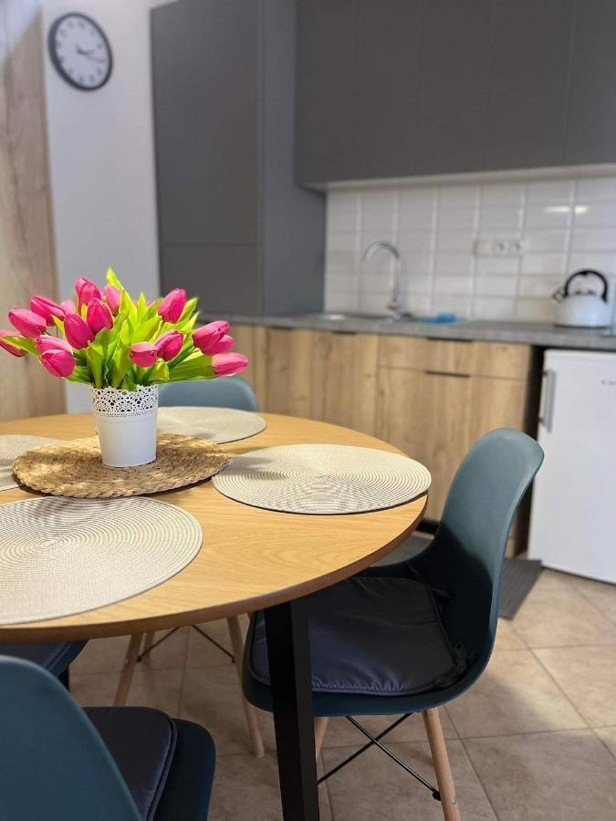 Deduv Sklep Apartment Хлоховец Екстериор снимка